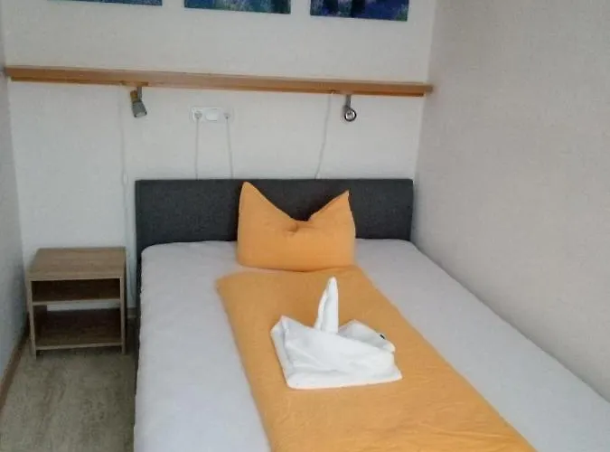 Отель Ratscafe 2*